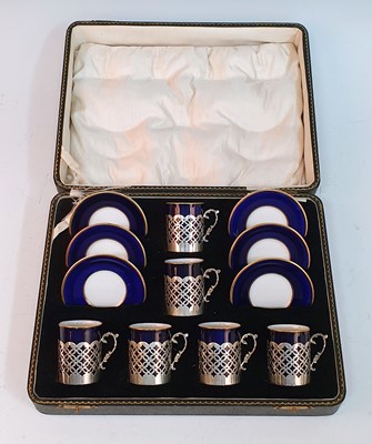 Lot 2091 - An early 20th century Aynsley bone chine six...