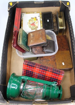 Lot 78 - A collection of 19th century and later glass...