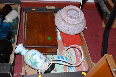 Lot 816 - Mixed effects to include a porcelain table...