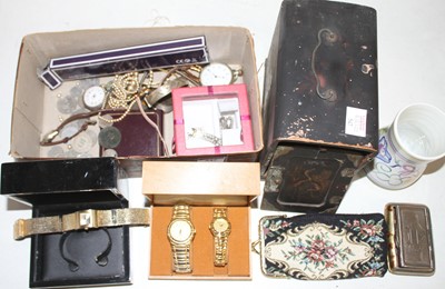 Lot 547 - A small collection of miscellaneous items, to...