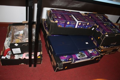 Lot 568 - Miscellaneous items to include a collection of...
