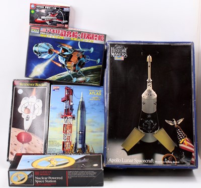 Lot 977 - A collection of rocket and space related...