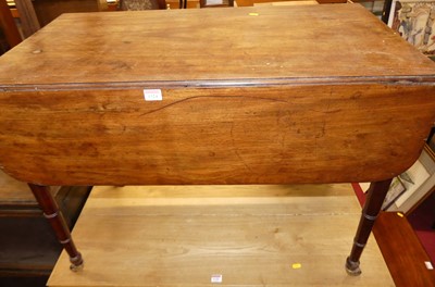 Lot 1324 - A Regency mahogany round cornered pembroke...