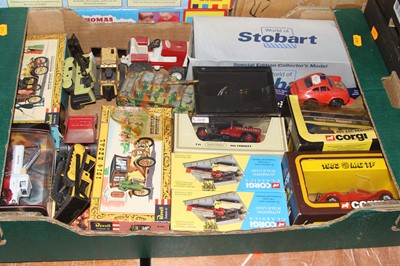 Lot 1517 - One tray of mixed vintage tinplate, diecast,...