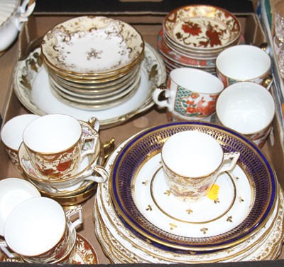 Lot 72 - A collection of ceramics to include Derby