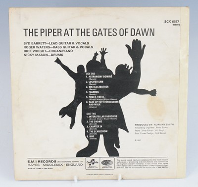 Lot 1052 - A collection of LP's to include Pink Floyd -...