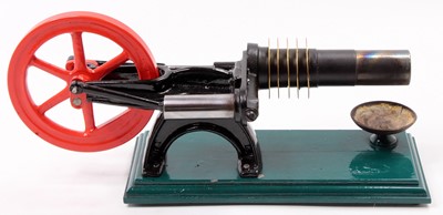 Lot 20 - Stationary horizontal hot air engine,...
