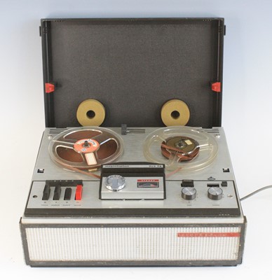 Lot 1100 - A Telefunken Magnetophon 203 TS reel to reel...
