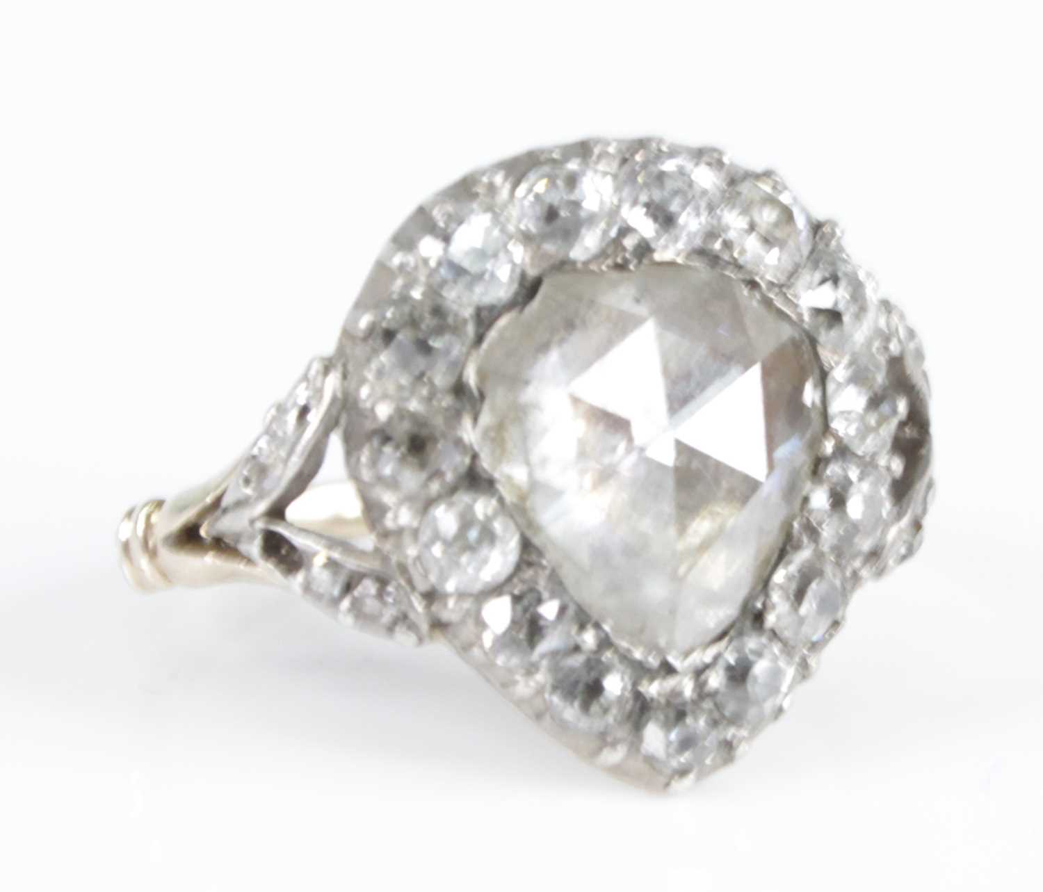 Lot 2138 - A George III yellow metal diamond cluster ring,...
