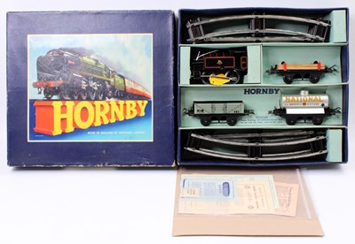 Lot 206 - 1954-8 No.40 Tank Goods set, clockwork,...