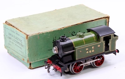 Lot 211 - 1936-41 Hornby EM36, 6v AC, 0-4-0 tin-printed...