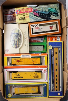 Lot 470 - An assortment of American Locomotives and...