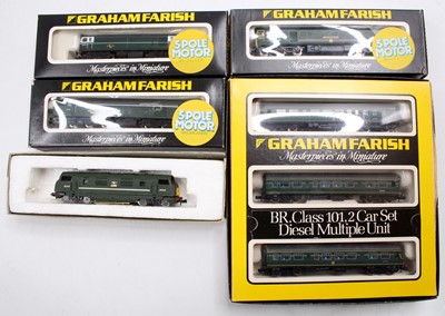 Lot 712 - Trix Twin Railways goods wagons and breakdown...