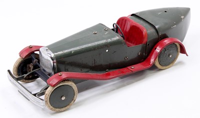 Lot 1902 - A Meccano No. 2 Constructor Car overpainted...