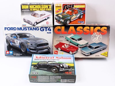 Lot 997 - A collection of 1/24th and 1/25th scale car...