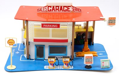 Lot 1872 - A 1970s wooden and plastic model of a sales...