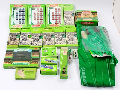 Lot 1878 - A collection of vintage Subbuteo comprising...