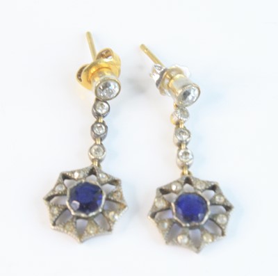 Lot 2150 - A pair of late Victorian yellow and white...