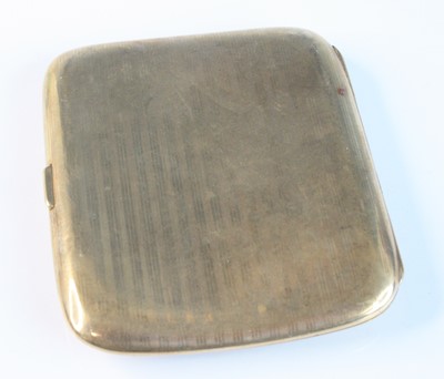 Lot 106 - A 9ct gold pocket cigarette case, having...