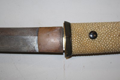 Lot 592 - A Japanese Gendaito wakizashi, having a 47cm...