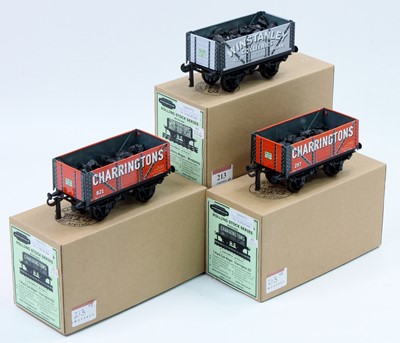 Lot 242 - ETS/Raylo 0 gauge wagon group, 3 examples to...
