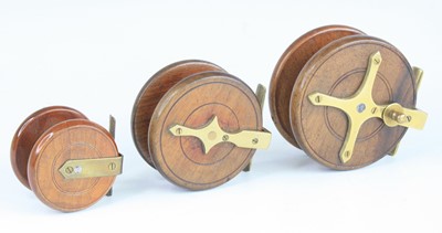 Lot 845 - A Milwards 3 1/2" mahogany centre pin reel,...