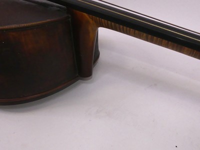 Lot 259 - A 19th century cello, having a two piece maple...
