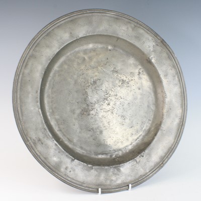 Lot 2339 - A late 17th / early 18th century pewter...