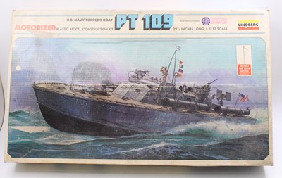 Lot 697 - A Lindberg No. 812 1/32 scale plastic kit for...