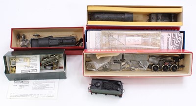 Lot 509 - Tray containing various loco kit boxes...