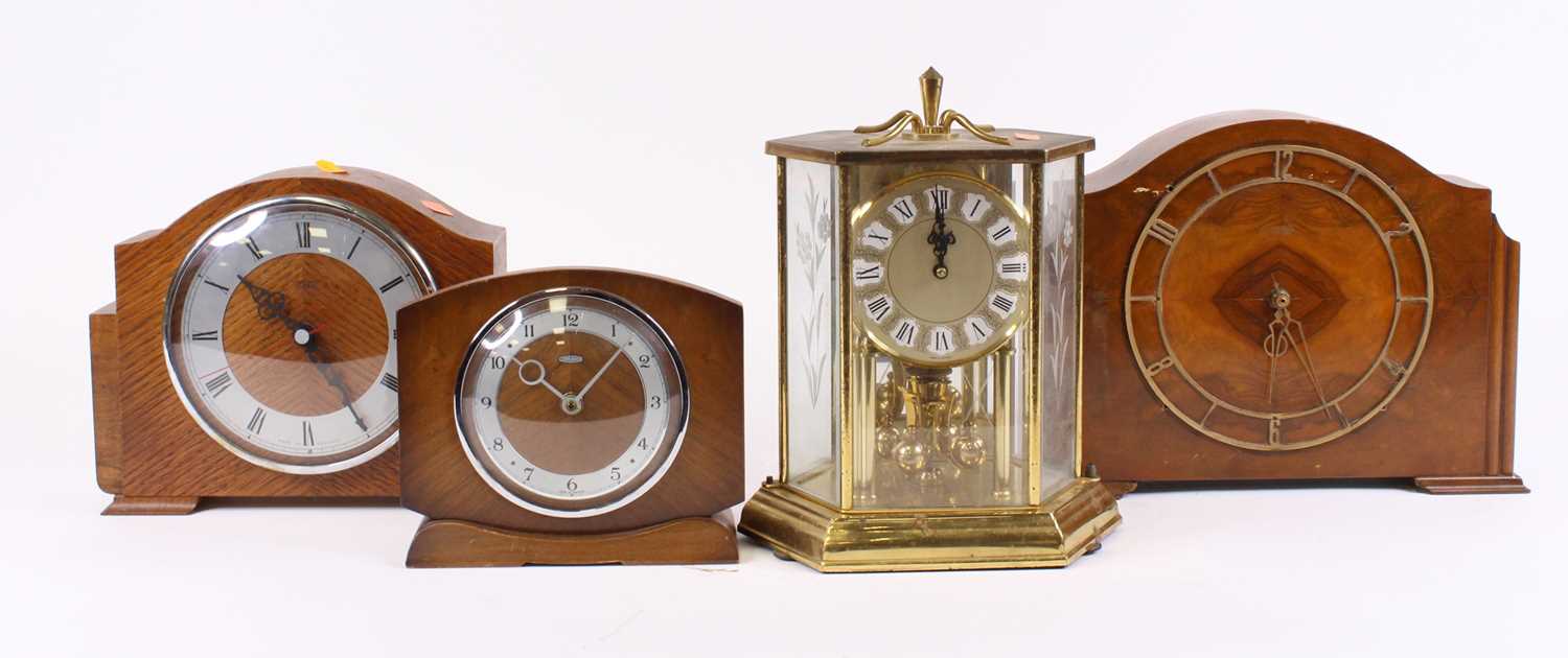 Lot 18 - An early 20th century walnut cased mantel...