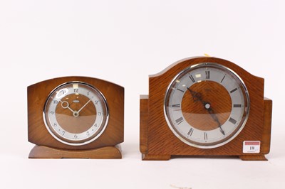 Lot 18 - An early 20th century walnut cased mantel...
