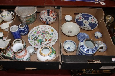 Lot 96 - Two boxes of Chinese ceramics, to include a...