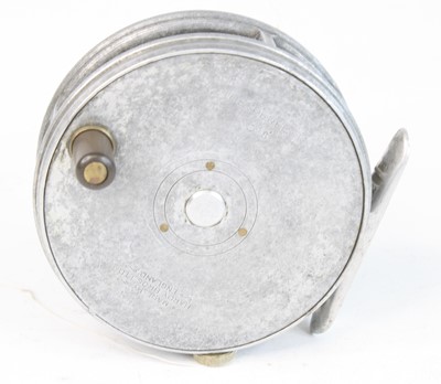 Lot 453 - A Hardy The "Perfect" 3 3/8" alloy centre pin...