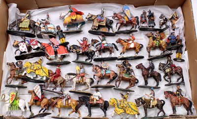 Lot 1999 - A tray containing a collection of Del Prado...