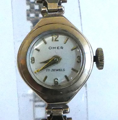 Lot 2562 - A lady's 9ct yellow gold Omer 17-jewel manual...