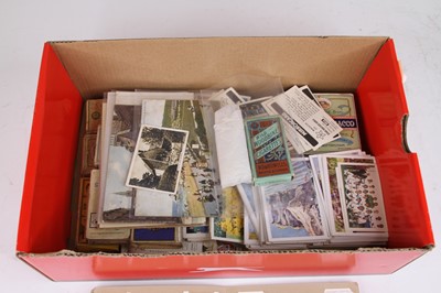 Lot 95 - Various cigarette cards to include Will's and...