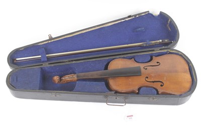 Lot 104 - A Hopf violin, having a two-piece front and...