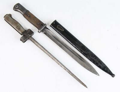 Lot 25 - A German Model 84/98 Mauser bayonet, having a...