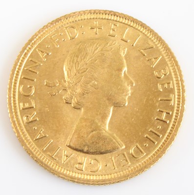 Lot 2216 - Great Britain, 1963 gold full sovereign,...
