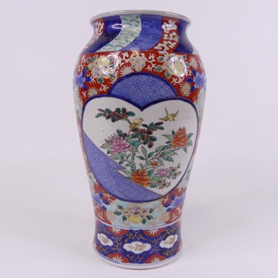 Lot 4 - A Japanese Imari pattern vase of inverse...
