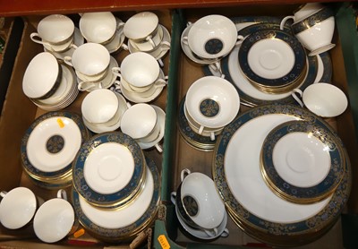 Lot 69 - A collection of Royal Doulton Carlyle pattern...