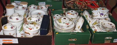 Lot 175 - An extensive collection of Royal Worcester...