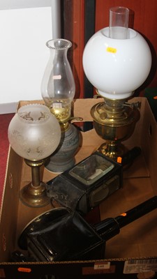 Lot 240 - A box of miscellaneous items to include brass...