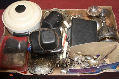 Lot 244 - A box of miscellaneous metalware to include a...