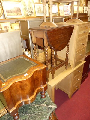 Lot 1200 - A contemporary light oak single pedestal desk;...