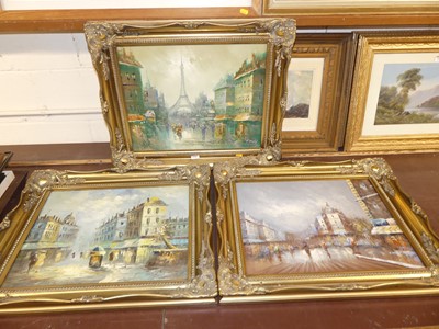 Lot 1040 - A set of three late 20th century pallet knife...