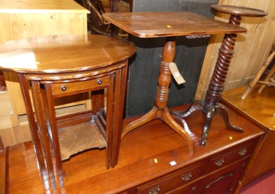 Lot 1224 - An early 19th century mahogany fixed top...