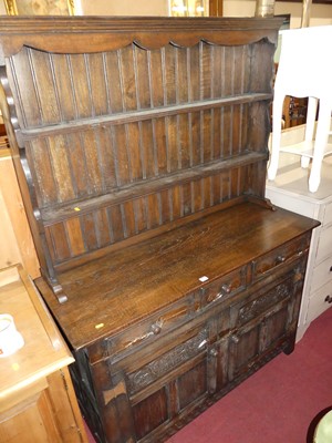 Lot 1241 - A contemporary joined oak dresser, having...