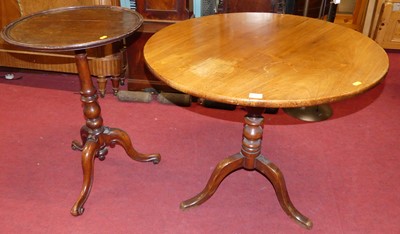 Lot 1248 - A Victorian mahogany circular tilt-top...